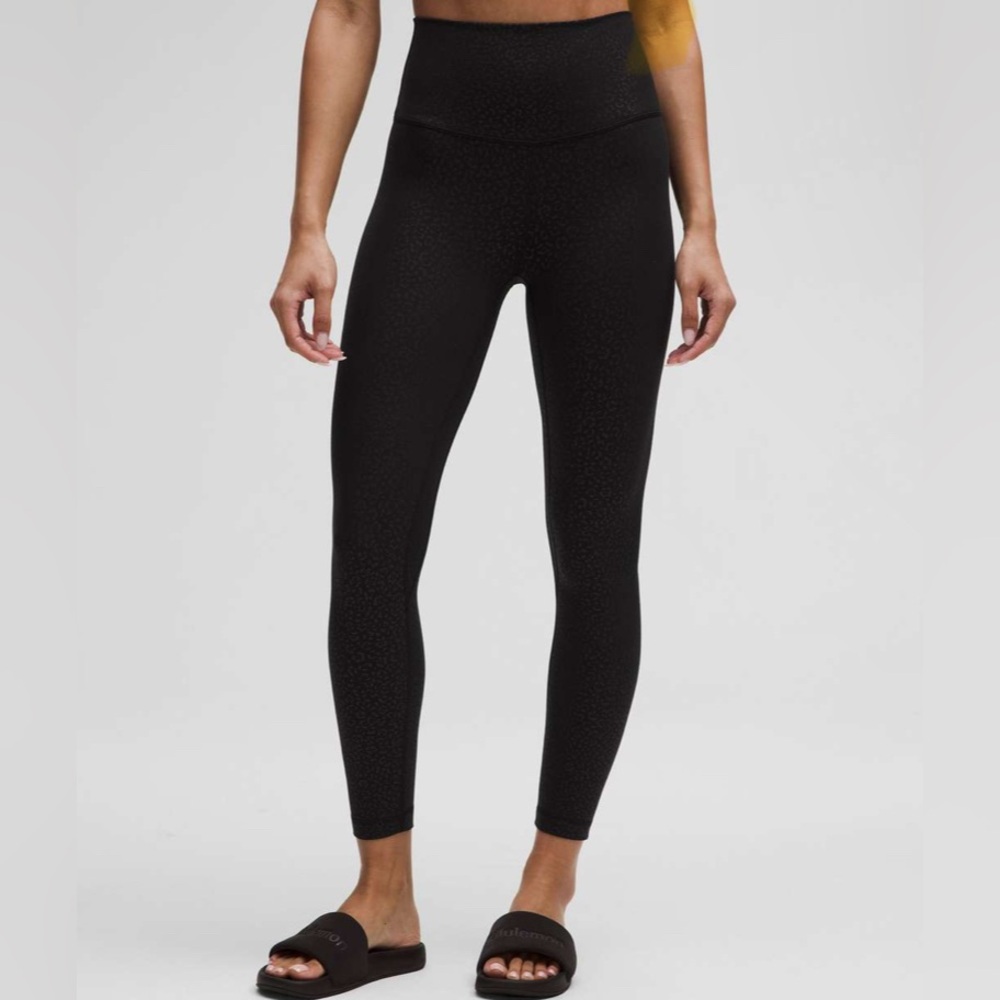NWT Limited Lululemon 6 Align High-Rise Pant Leggings Leopard Daisy Emboss Black - Picture 3 of 6